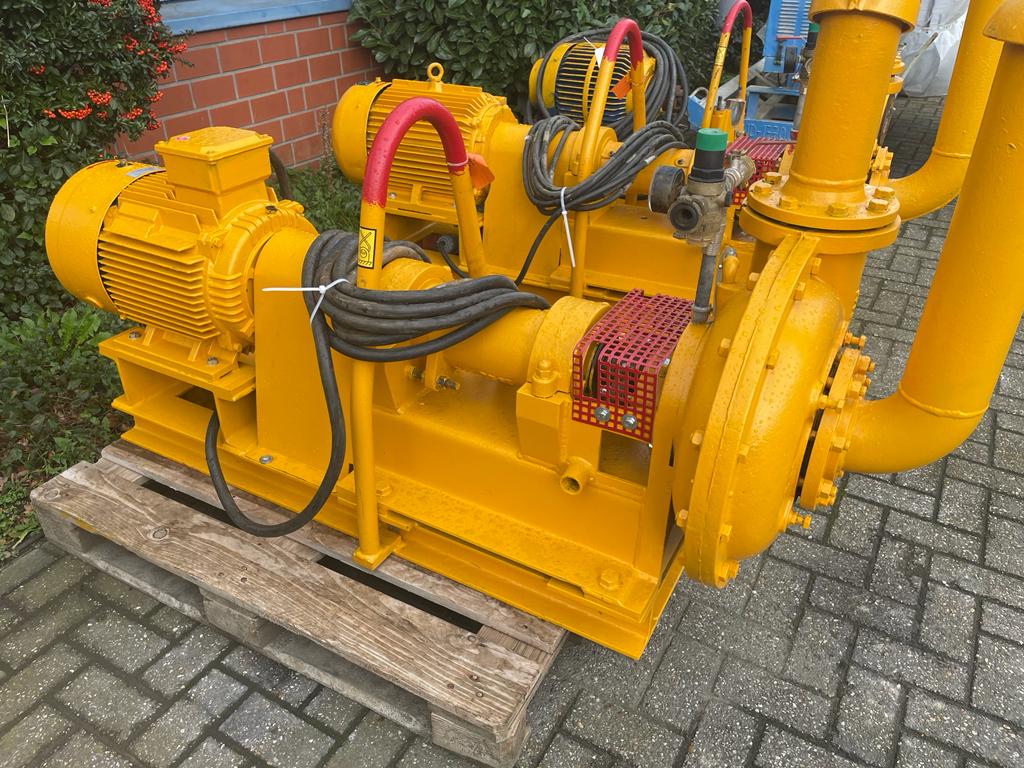 RPL54 centrifugal pump with 18.5kW motor mounted on frame