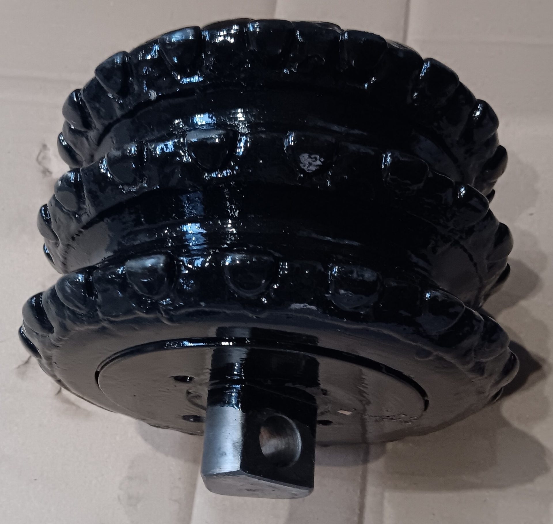 Schneidrolle Ø180/3-Ring, mit Hartmetall-Stiften