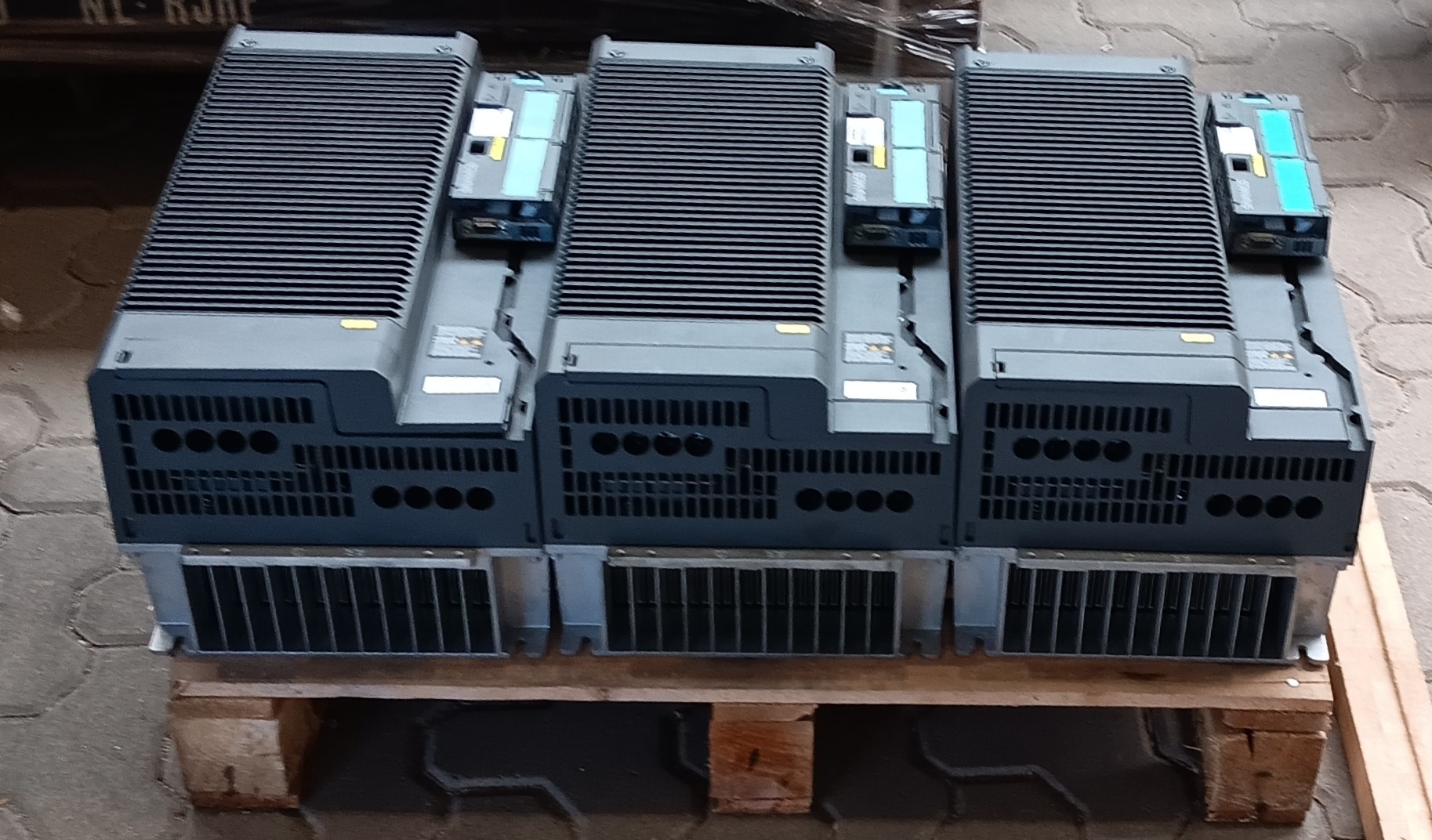 Siemens SINAMICS Leistungsmodul PM240-2